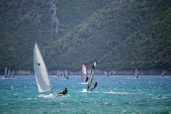 Windsurfing - emocje na wodzie